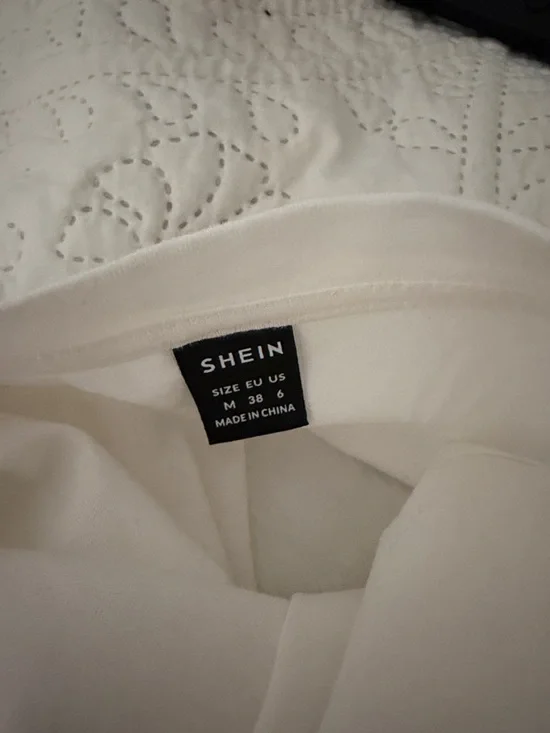 SHEIN muscle cropped tee - Picture 3 of 3